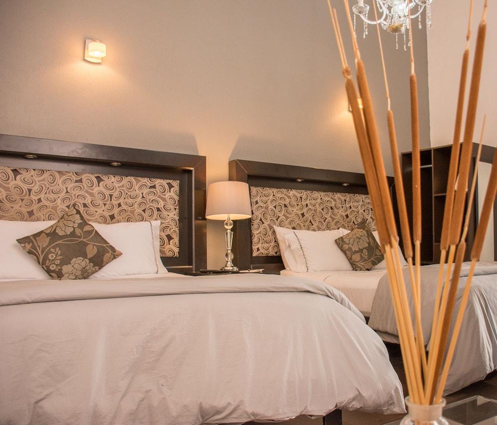 M Hoteles Concepto Morelia Eksteriør bilde