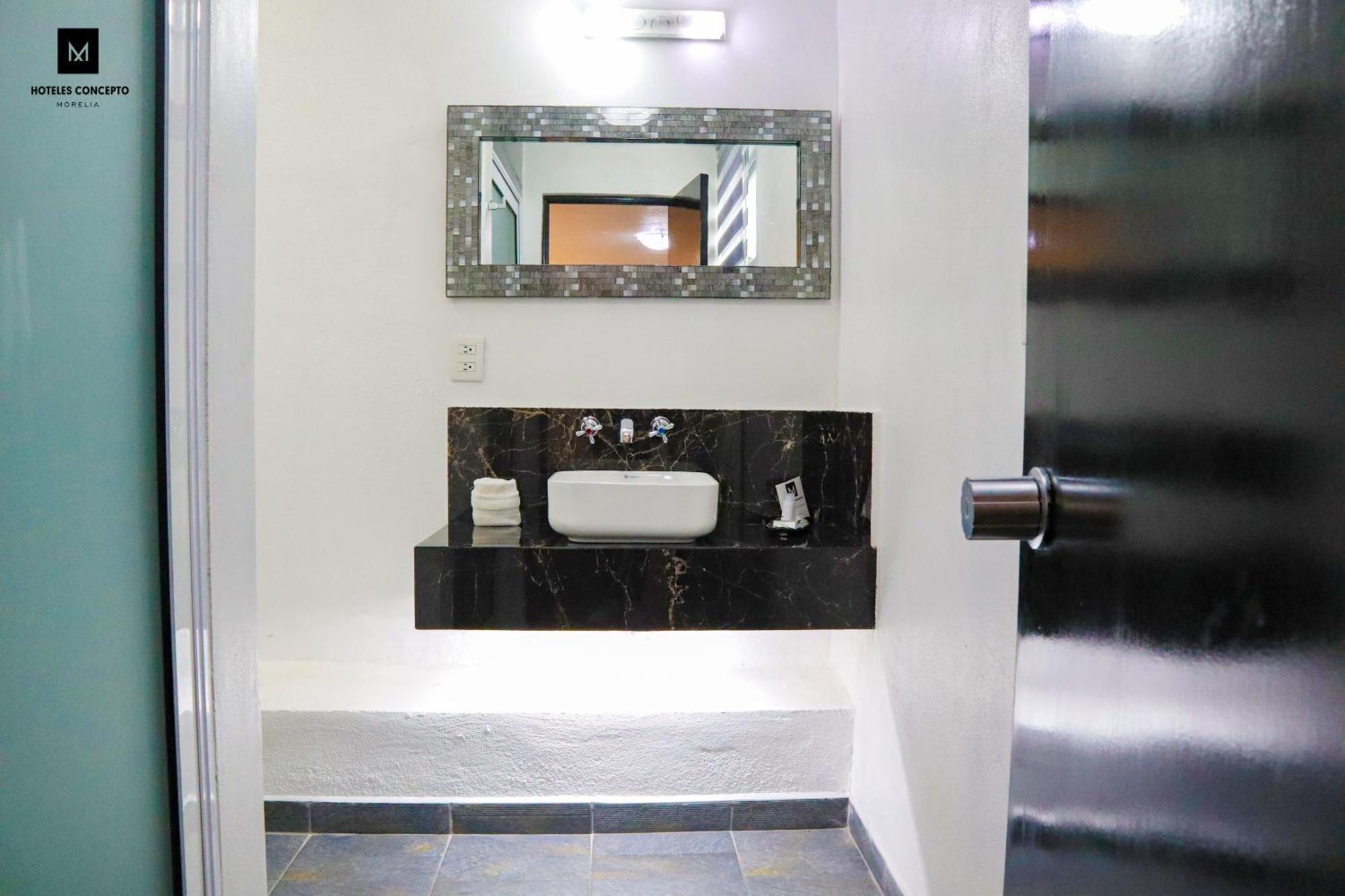 M Hoteles Concepto Morelia Eksteriør bilde