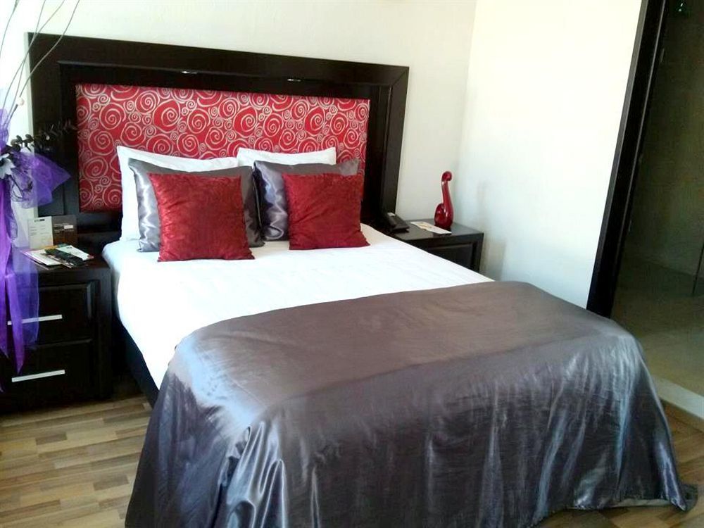 M Hoteles Concepto Morelia Eksteriør bilde